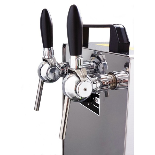 Lindr KONTAKT 40/K NEW avec 2 robinets Cosmo Lindr KONTAKT 40/K NEW avec 2 robinets Cosmo