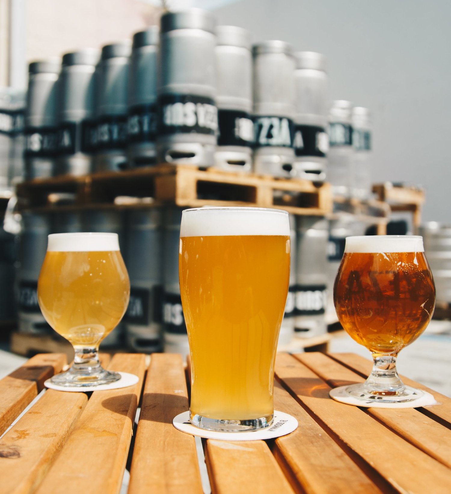 enfriadores para barrileros cerveza fresca servida desde un enfriador para barriles
